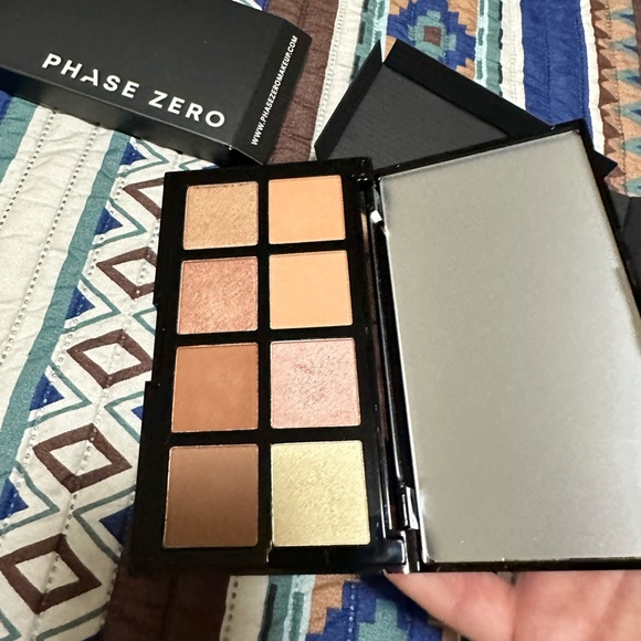 3/25$ Eyeshadow palette - Phase Zero - Picture 6 of 11